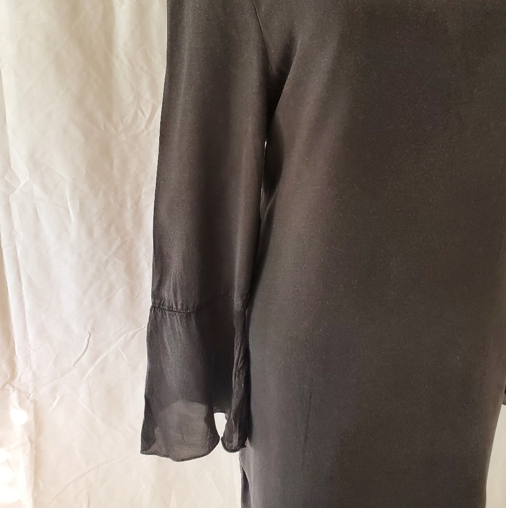 Treasure & Bond Women's Lightweight Black Dress - Picture 3 of 12